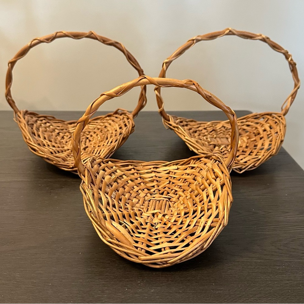 Set of 3 Wicker Baskets With Tall Handles Brown Tan Christmas Farmhouse Decor